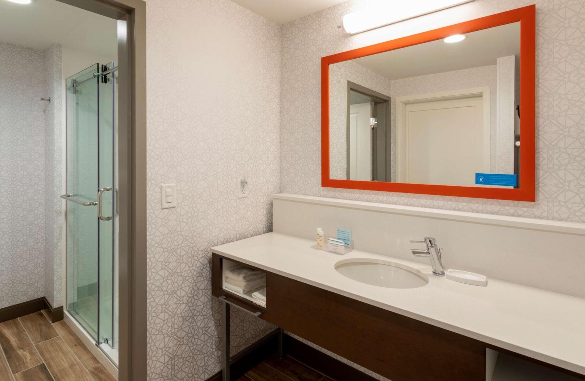 Hampton Inn Eden Prairie Minneapolis Экстерьер фото
