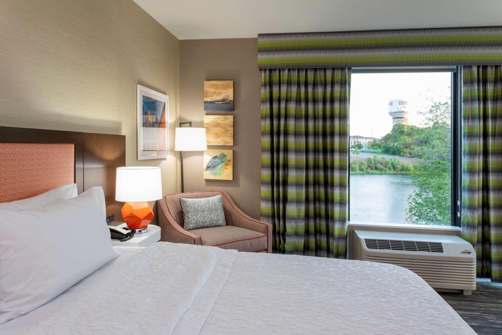 Hampton Inn Eden Prairie Minneapolis Экстерьер фото